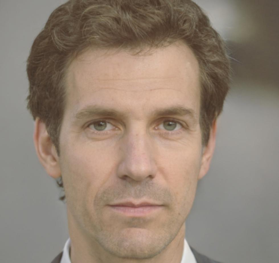 Baldur Ljunggren, Analista Senior de Solvencia